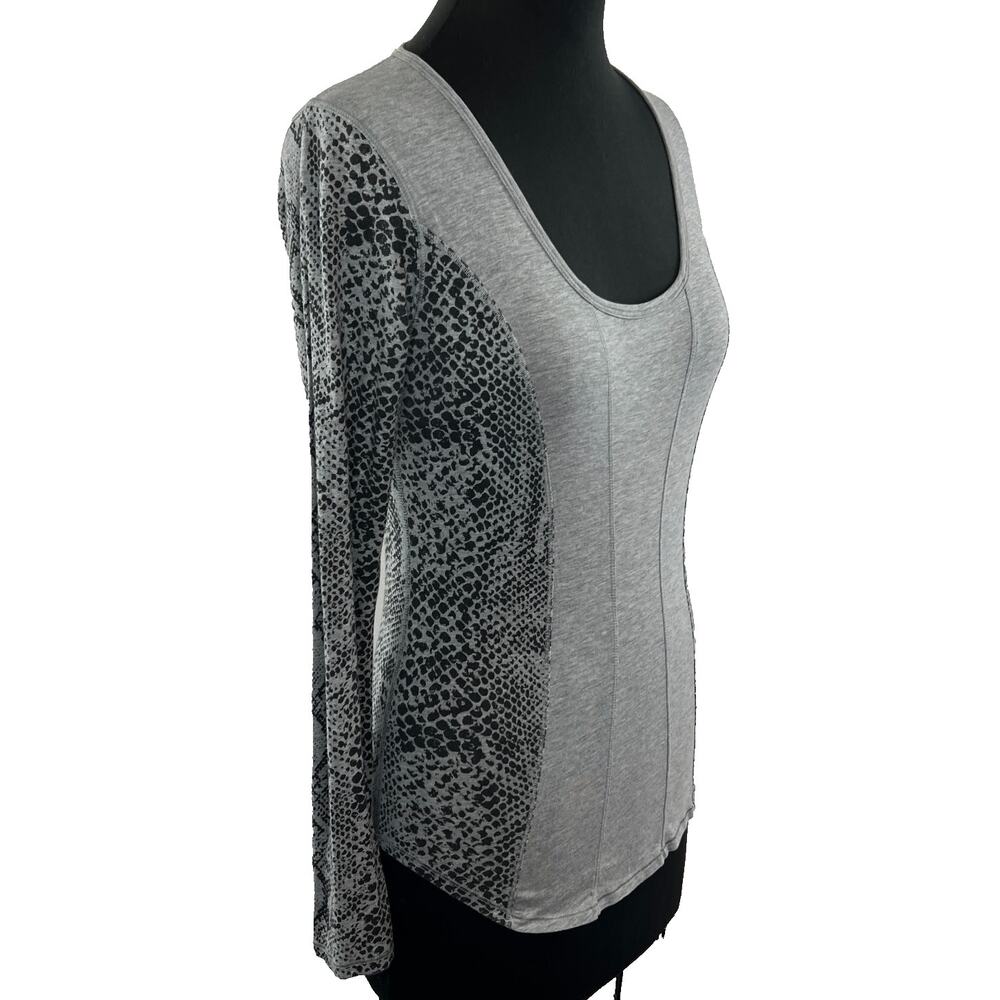 LULULEMON Gray Between The Lines Long Sleeve Top Heather Desert Snake Coal 4 ?